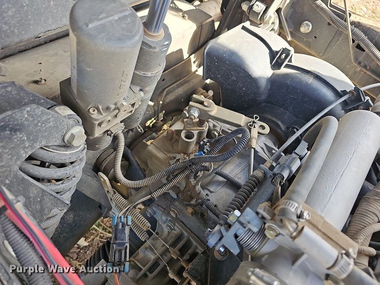 image for item NJ9984 2013 John Deere XUV Gator  utility vehicle