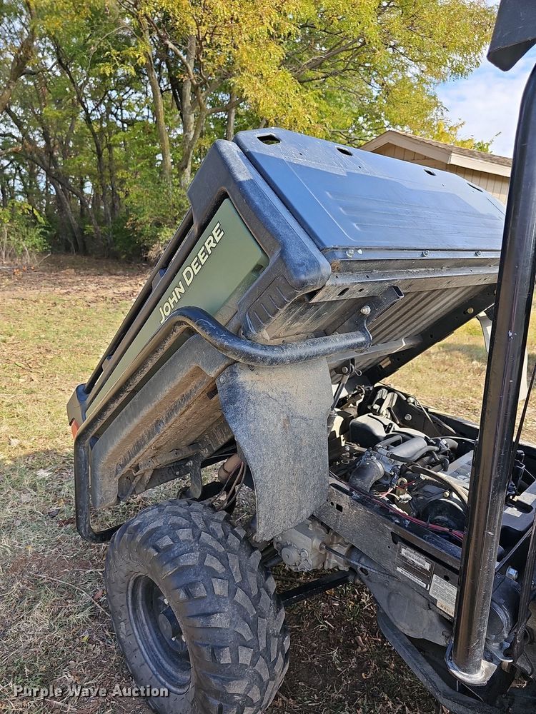 image for item NJ9984 2013 John Deere XUV Gator  utility vehicle
