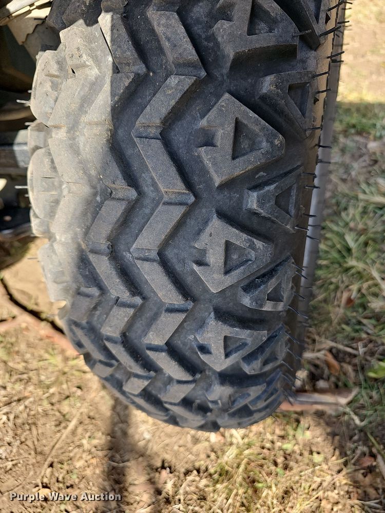 image for item NJ9984 2013 John Deere XUV Gator  utility vehicle