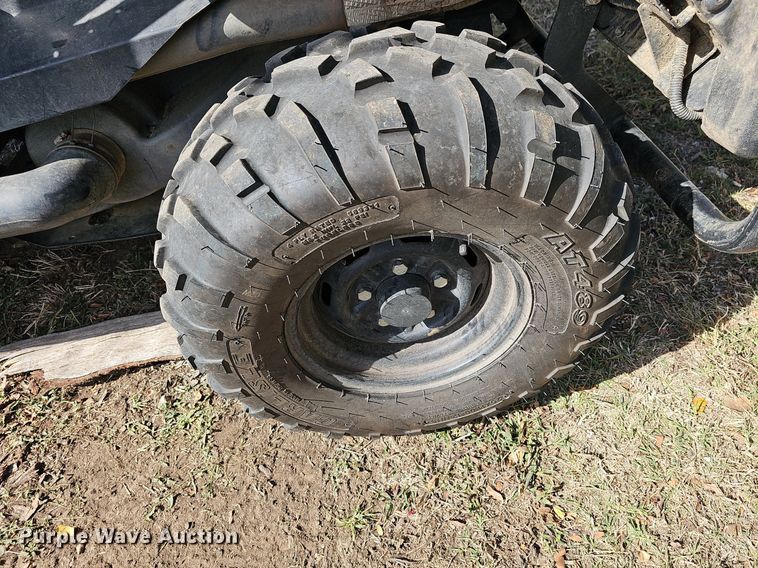 image for item NJ9984 2013 John Deere XUV Gator  utility vehicle