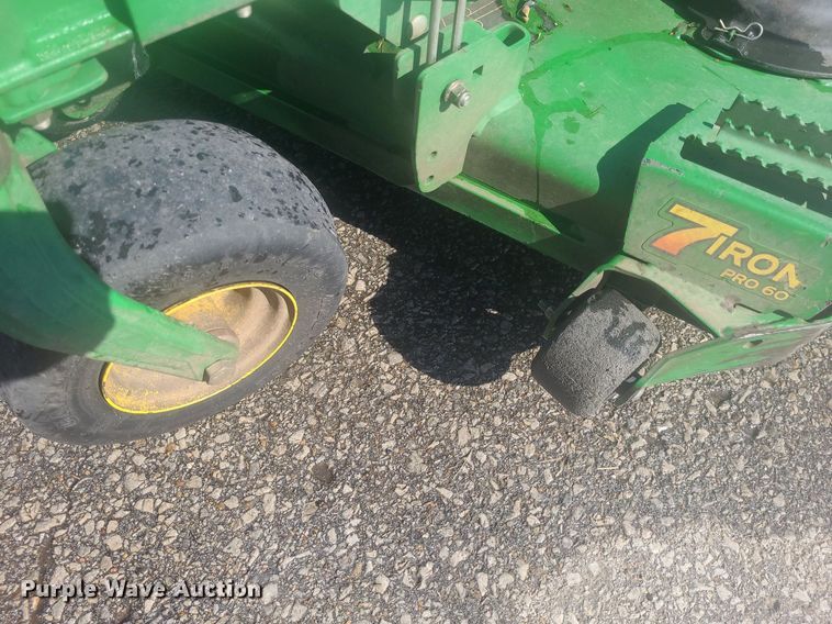 image for item NJ9994 2013 John Deere Z950R  ZTR lawn mower