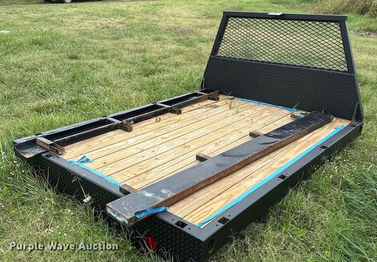 image for item NO9252 8'L x 7'W flatbed