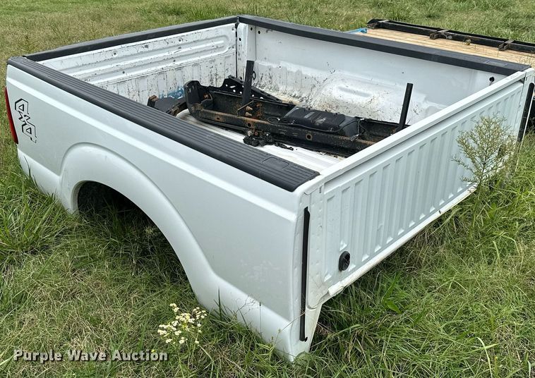 image for item NO9253 2012 Ford F250  pickup truck bed