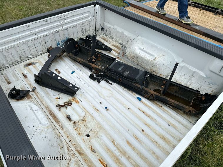 image for item NO9253 2012 Ford F250  pickup truck bed