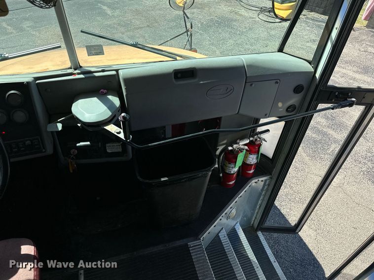 image for item NO9262 2005 Blue Bird Vision  school bus