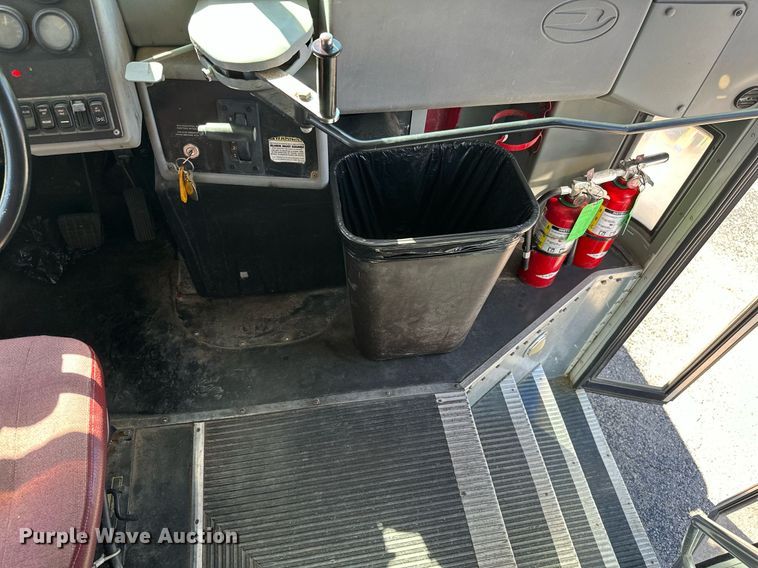 image for item NO9262 2005 Blue Bird Vision  school bus