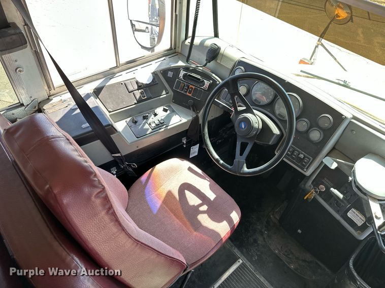 image for item NO9262 2005 Blue Bird Vision  school bus