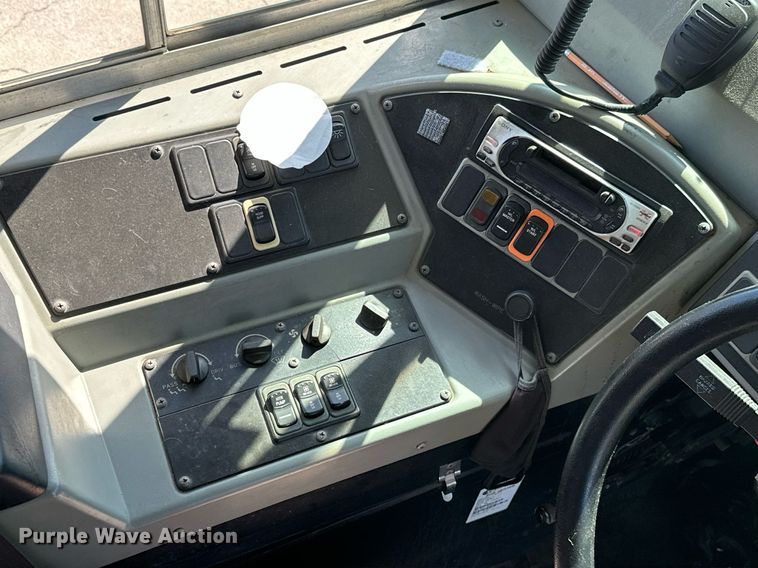 image for item NO9262 2005 Blue Bird Vision  school bus