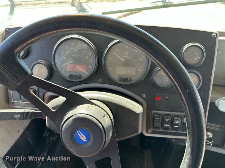 image for item NO9262 2005 Blue Bird Vision  school bus