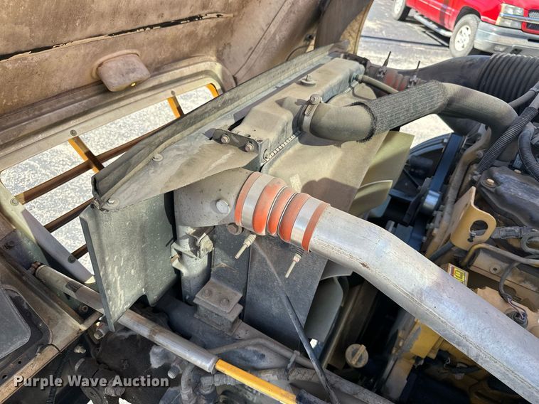 image for item NO9262 2005 Blue Bird Vision  school bus