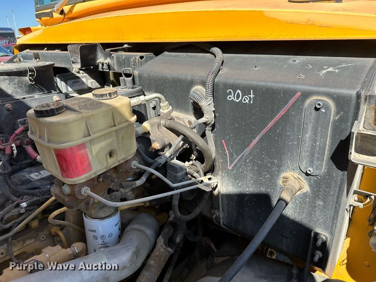 image for item NO9262 2005 Blue Bird Vision  school bus