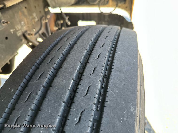 image for item NO9262 2005 Blue Bird Vision  school bus