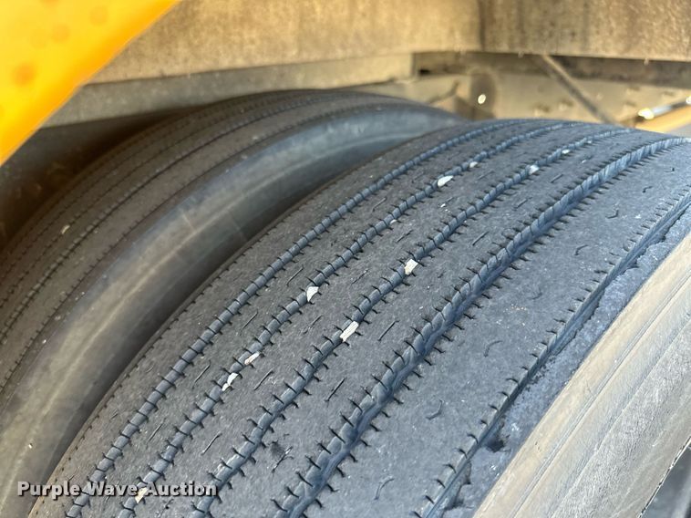 image for item NO9262 2005 Blue Bird Vision  school bus