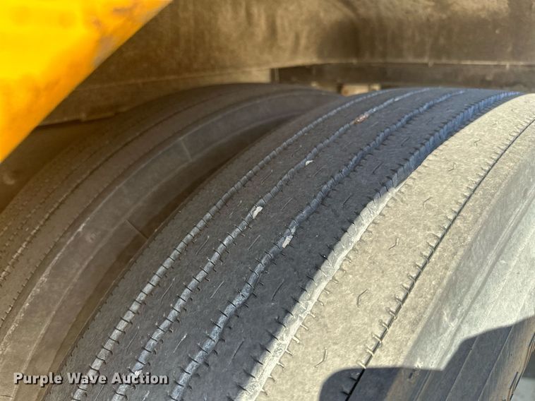 image for item NO9262 2005 Blue Bird Vision  school bus