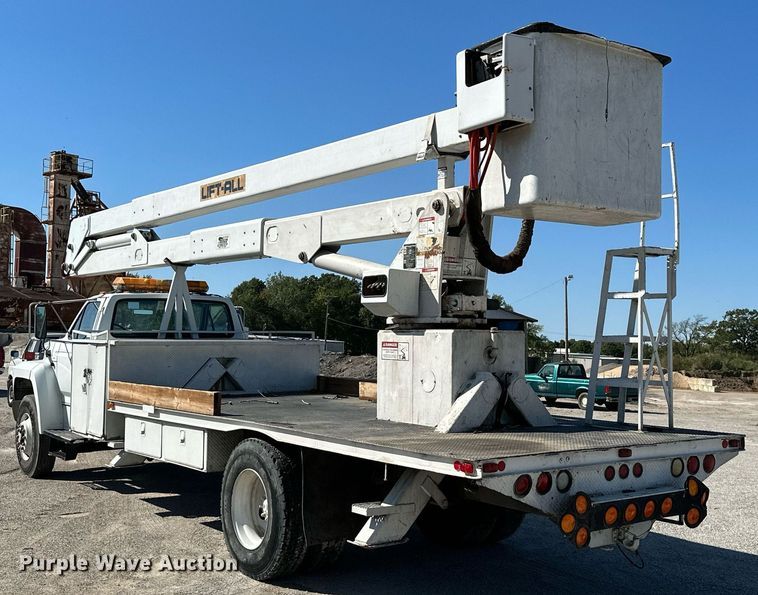 image for item NO9267 1993 Ford F700  bucket truck