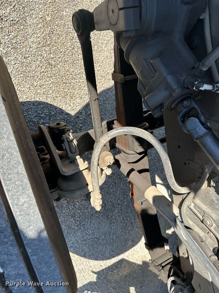 image for item NO9267 1993 Ford F700  bucket truck