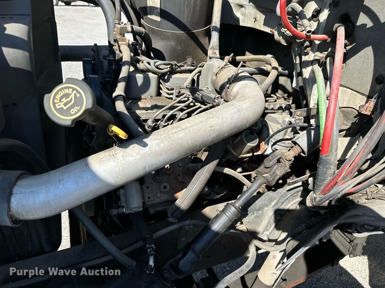 image for item NO9267 1993 Ford F700  bucket truck