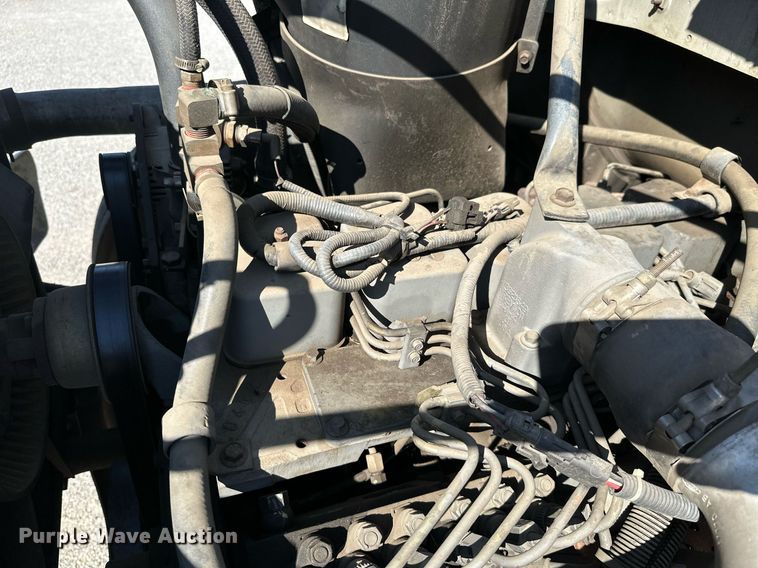 image for item NO9267 1993 Ford F700  bucket truck