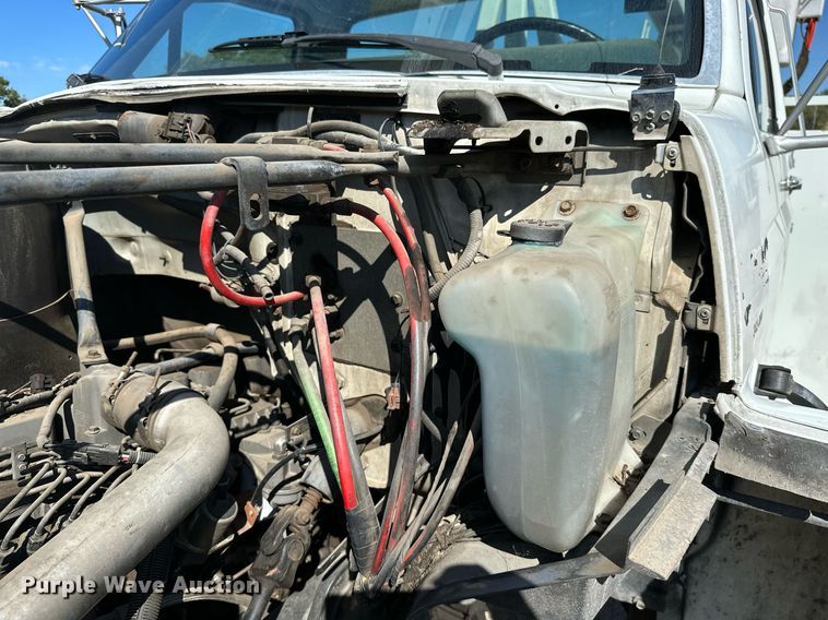 image for item NO9267 1993 Ford F700  bucket truck