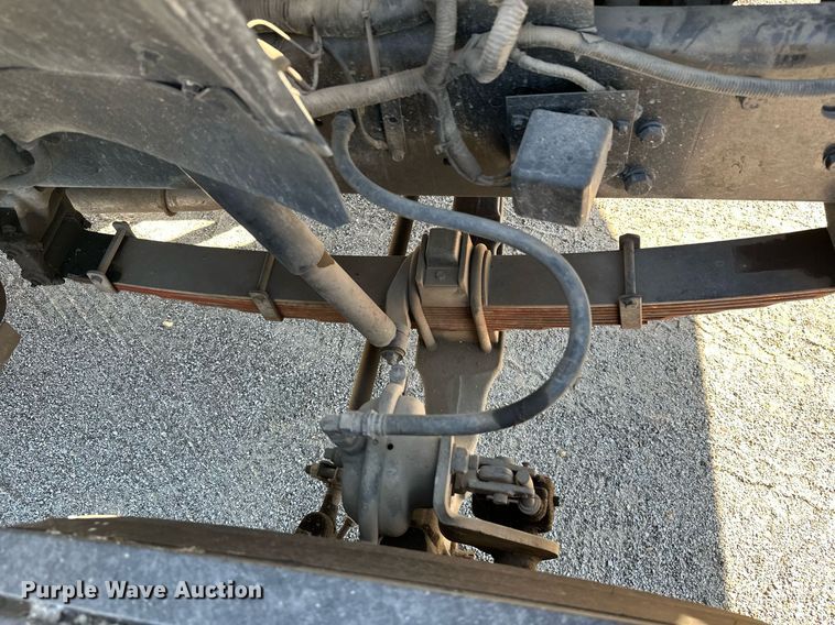 image for item NO9267 1993 Ford F700  bucket truck