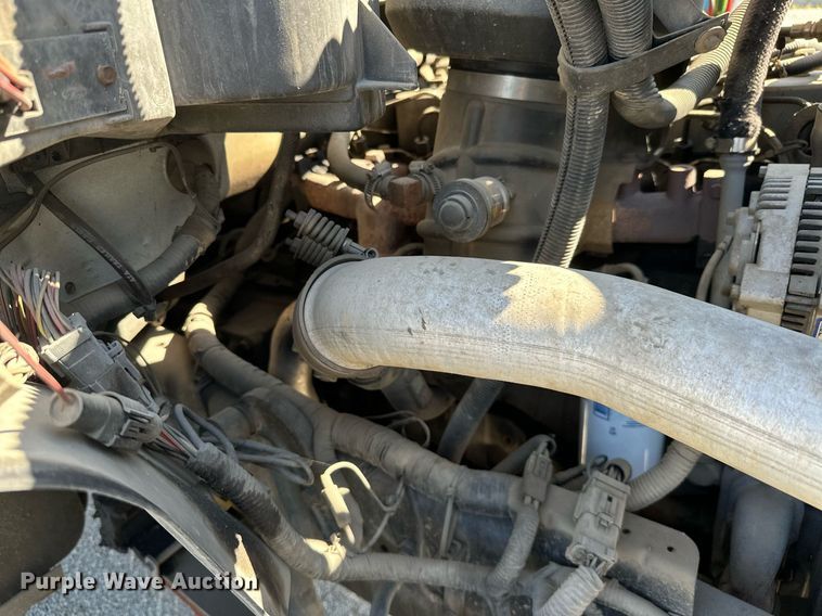 image for item NO9267 1993 Ford F700  bucket truck