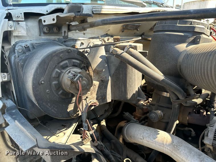 image for item NO9267 1993 Ford F700  bucket truck