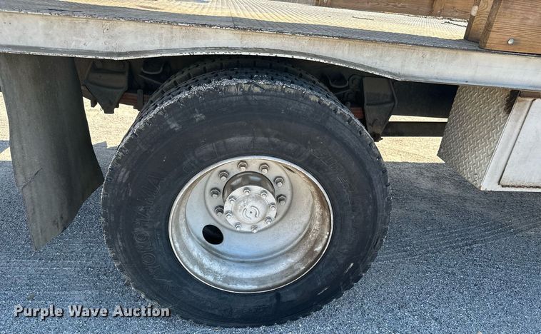 image for item NO9267 1993 Ford F700  bucket truck