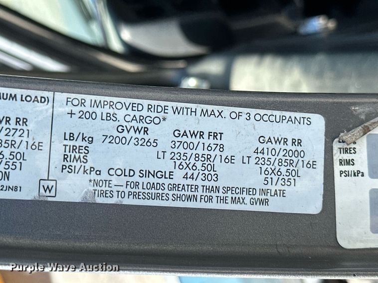 image for item NO9268 1986 GMC Sierra  pickup truck