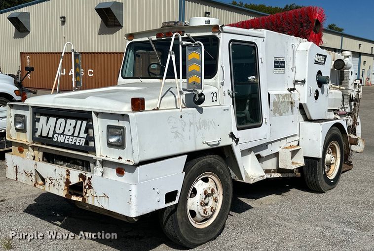 image for item NO9269 1988 Mobil Sweeper  street sweeper truck