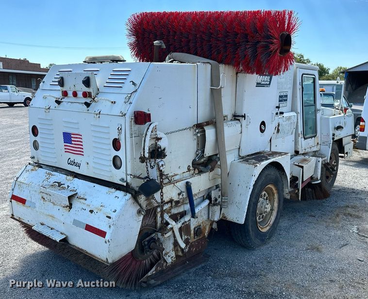 image for item NO9269 1988 Mobil Sweeper  street sweeper truck