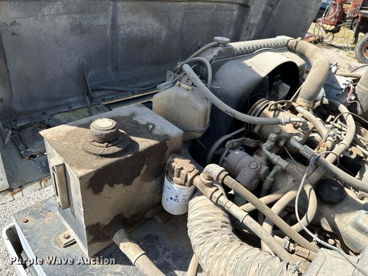 image for item NO9269 1988 Mobil Sweeper  street sweeper truck