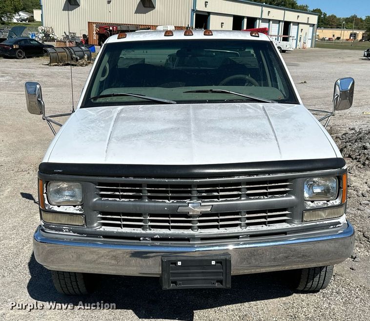 image for item NO9278 1999 Chevrolet C2500  utility bed pickup truck
