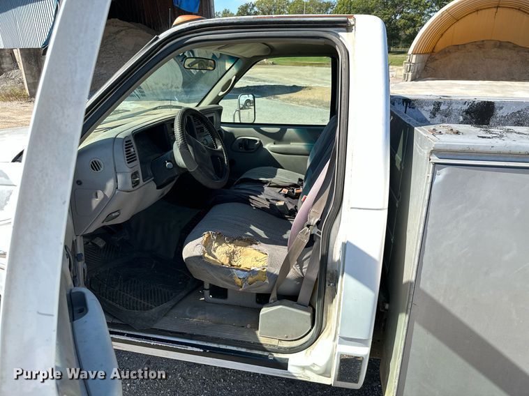 image for item NO9278 1999 Chevrolet C2500  utility bed pickup truck