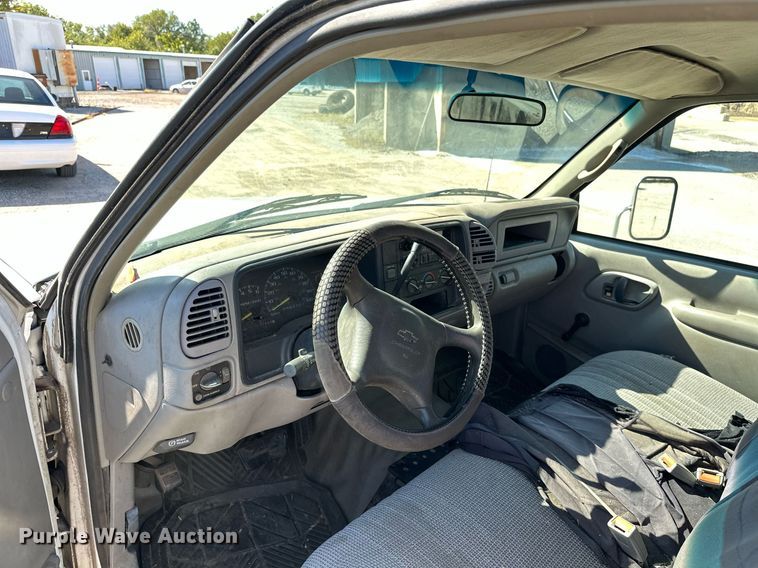 image for item NO9278 1999 Chevrolet C2500  utility bed pickup truck