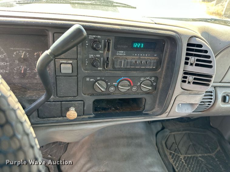 image for item NO9278 1999 Chevrolet C2500  utility bed pickup truck