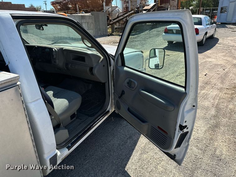 image for item NO9278 1999 Chevrolet C2500  utility bed pickup truck