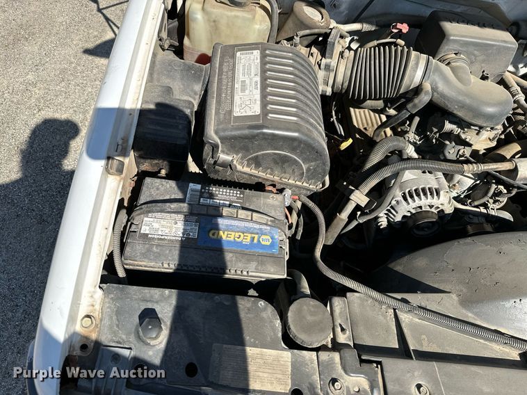 image for item NO9278 1999 Chevrolet C2500  utility bed pickup truck