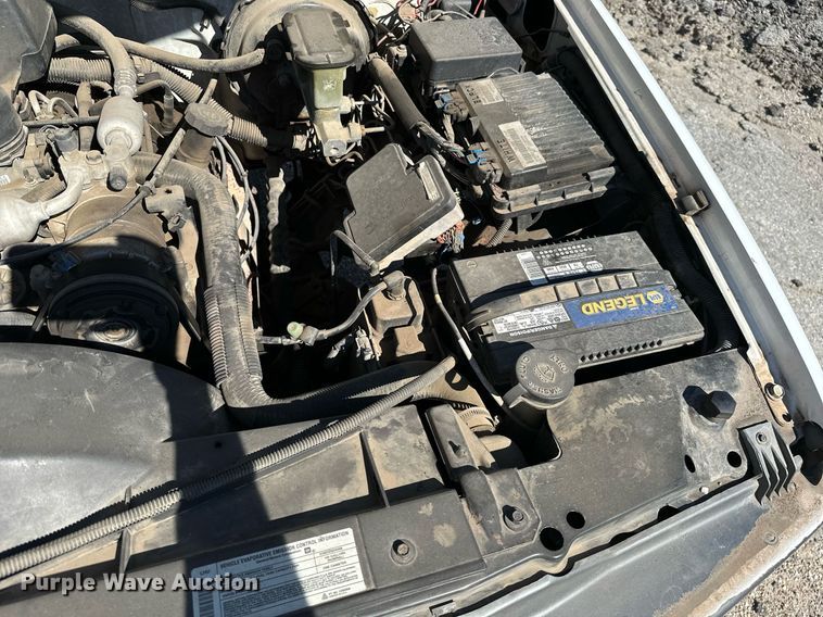 image for item NO9278 1999 Chevrolet C2500  utility bed pickup truck