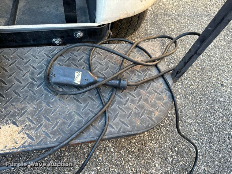 image for item NO9287 (2) EZ-GO golf carts