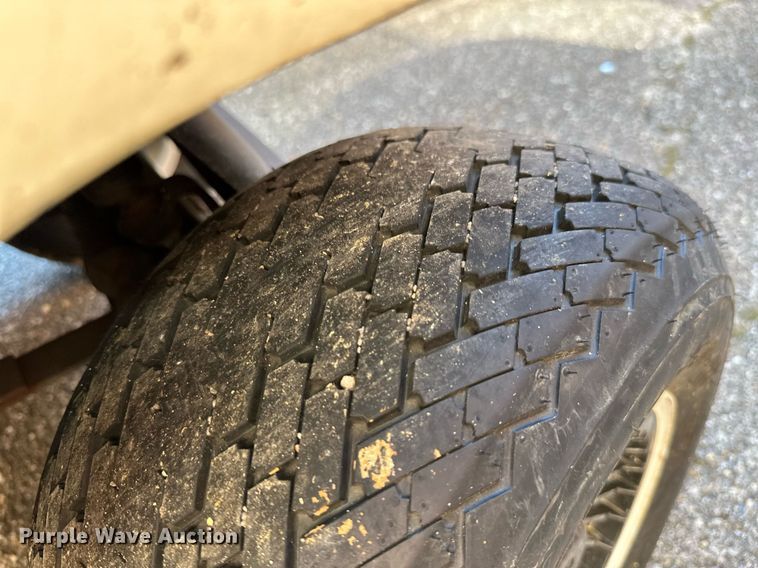 image for item NO9287 (2) EZ-GO golf carts