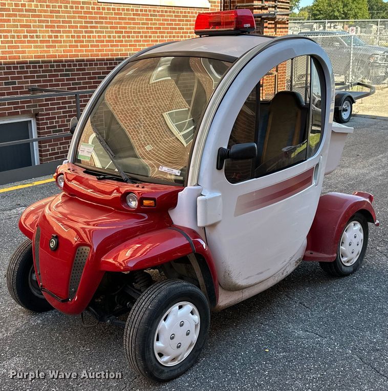 image for item NO9288 2012 Polaris Gem E2  golf cart