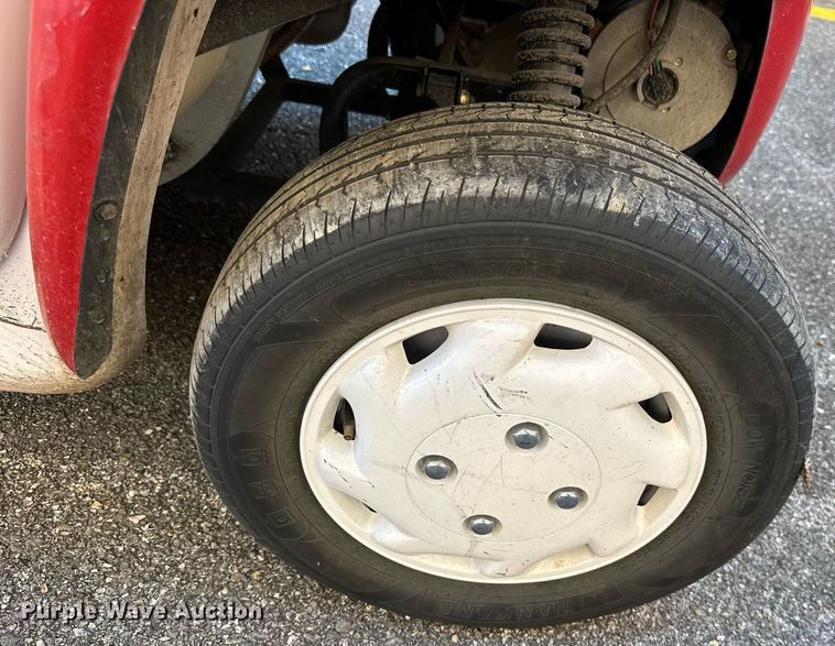 image for item NO9288 2012 Polaris Gem E2  golf cart