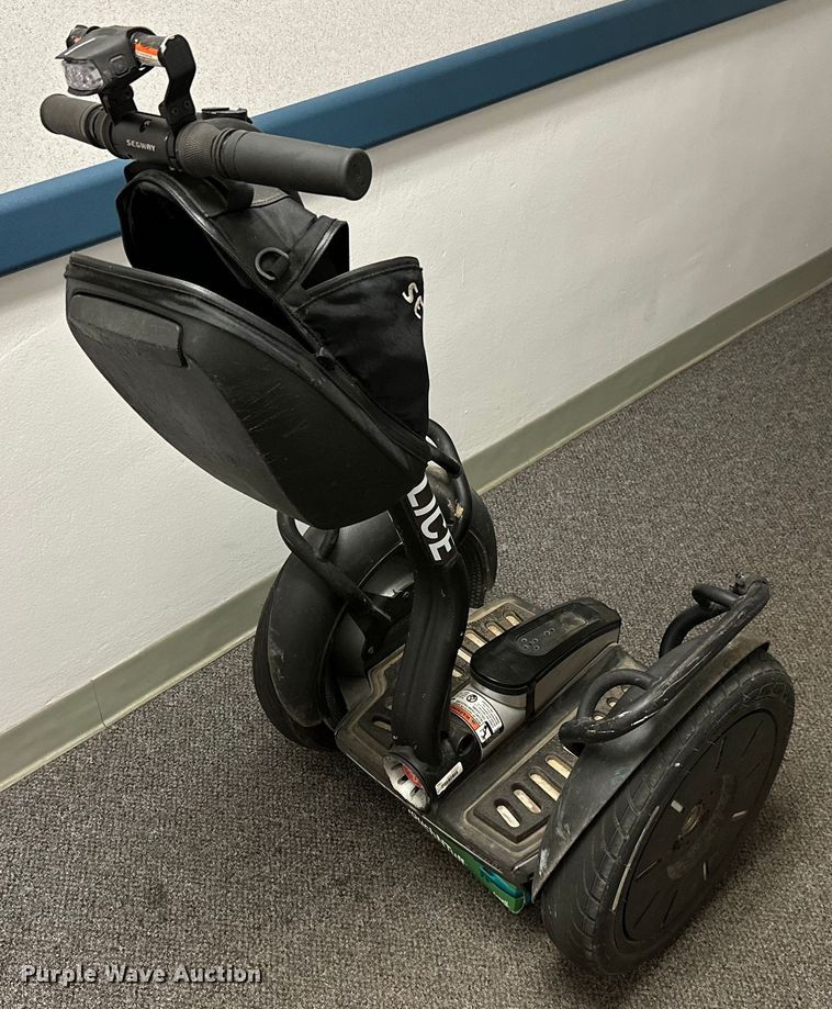 image for item NO9289 Segway PT i2