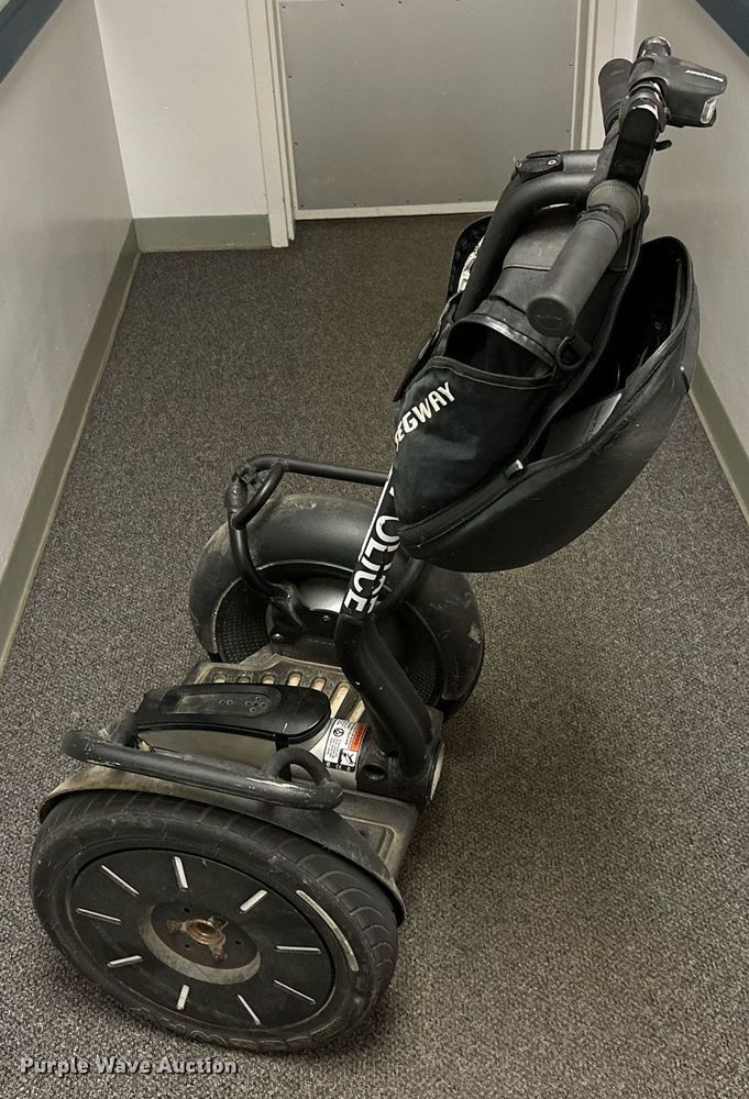 image for item NO9289 Segway PT i2