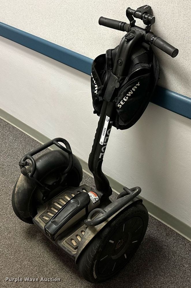image for item NO9289 Segway PT i2