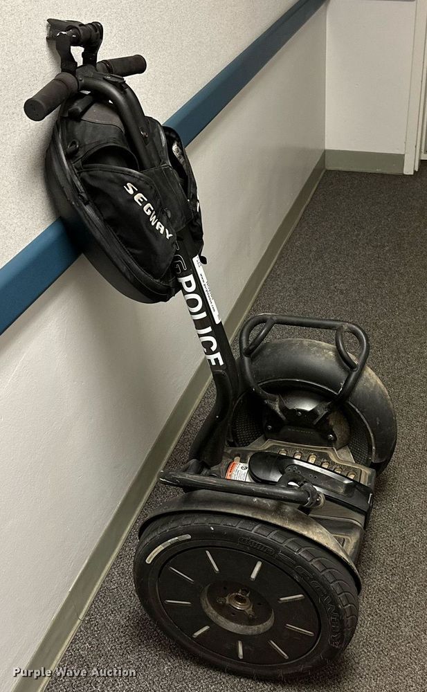 image for item NO9289 Segway PT i2