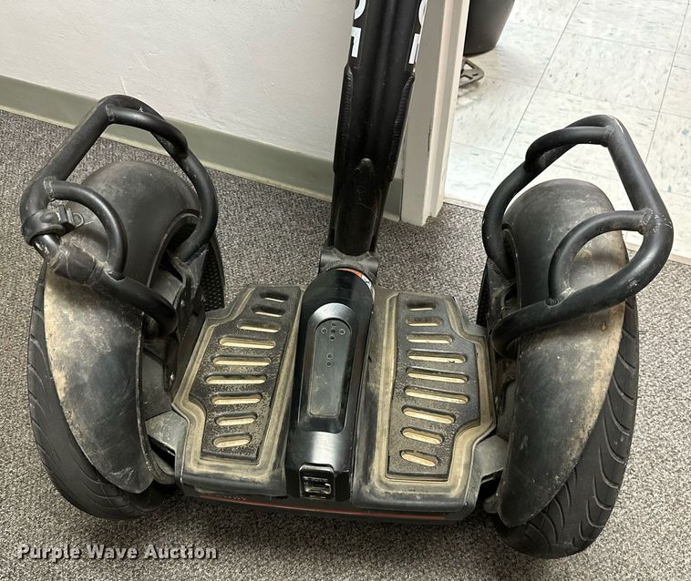 image for item NO9289 Segway PT i2