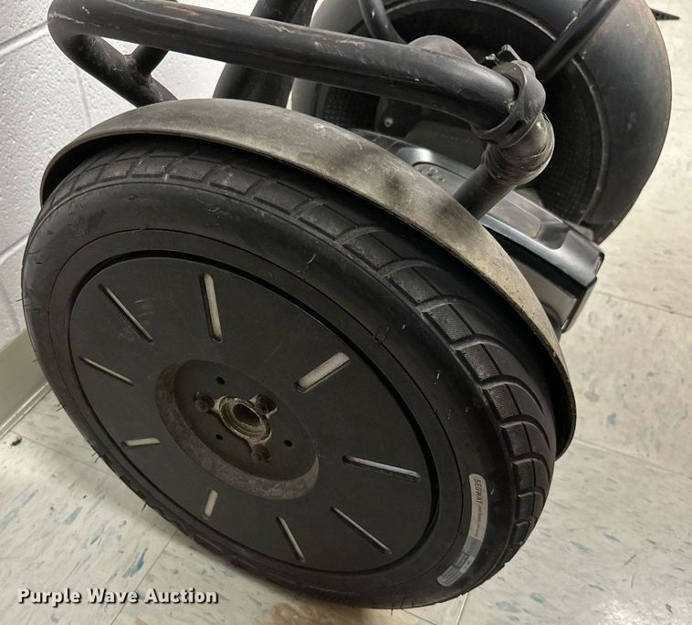 image for item NO9289 Segway PT i2
