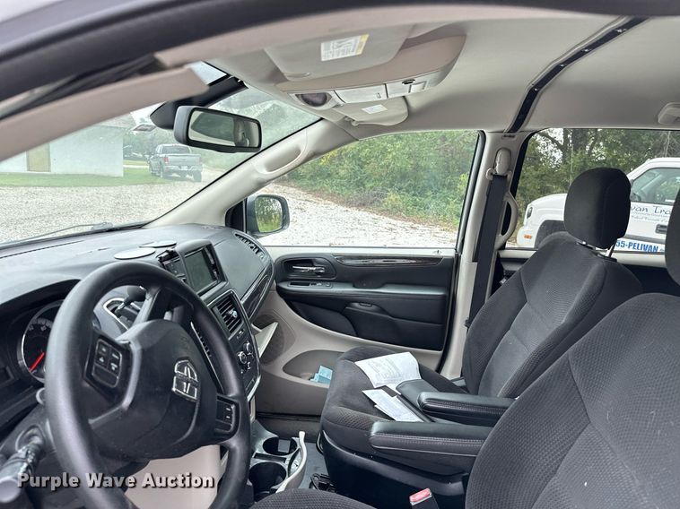 image for item NO9323 2018 Dodge Grand Caravan