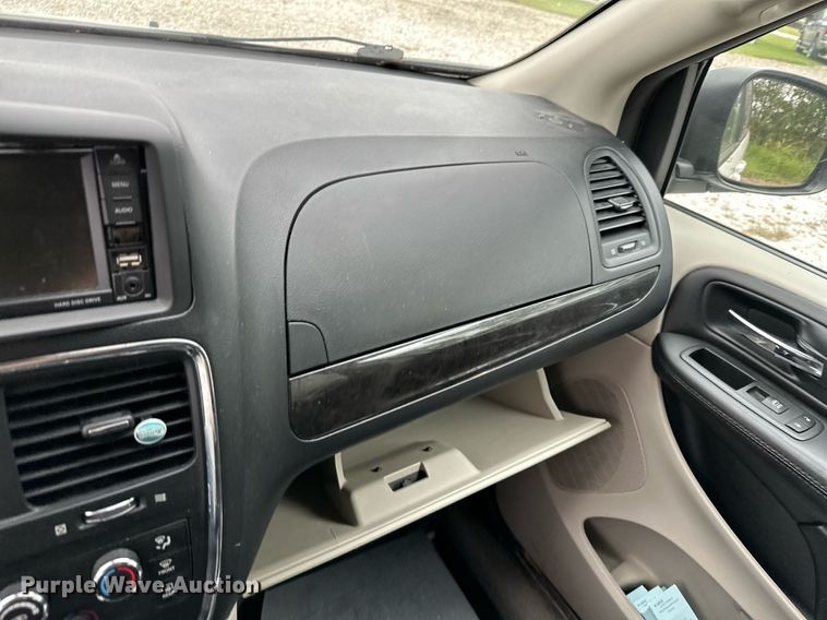 image for item NO9323 2018 Dodge Grand Caravan